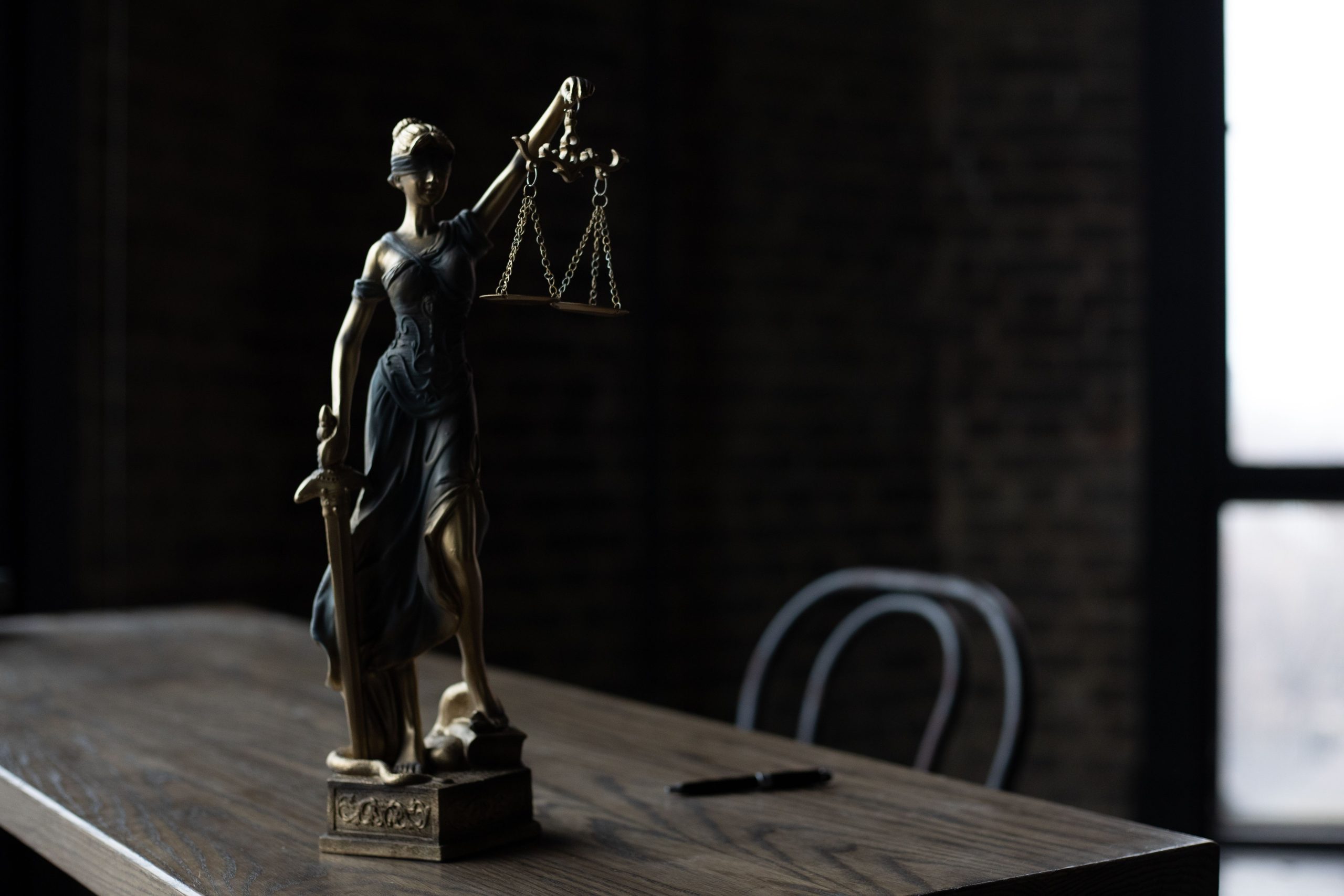 Moral Conflict in Modern Courtroom Thrillers